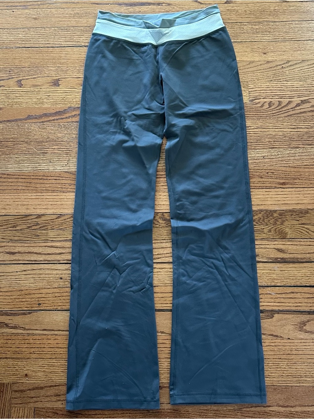 Patagonia gray size medium pants